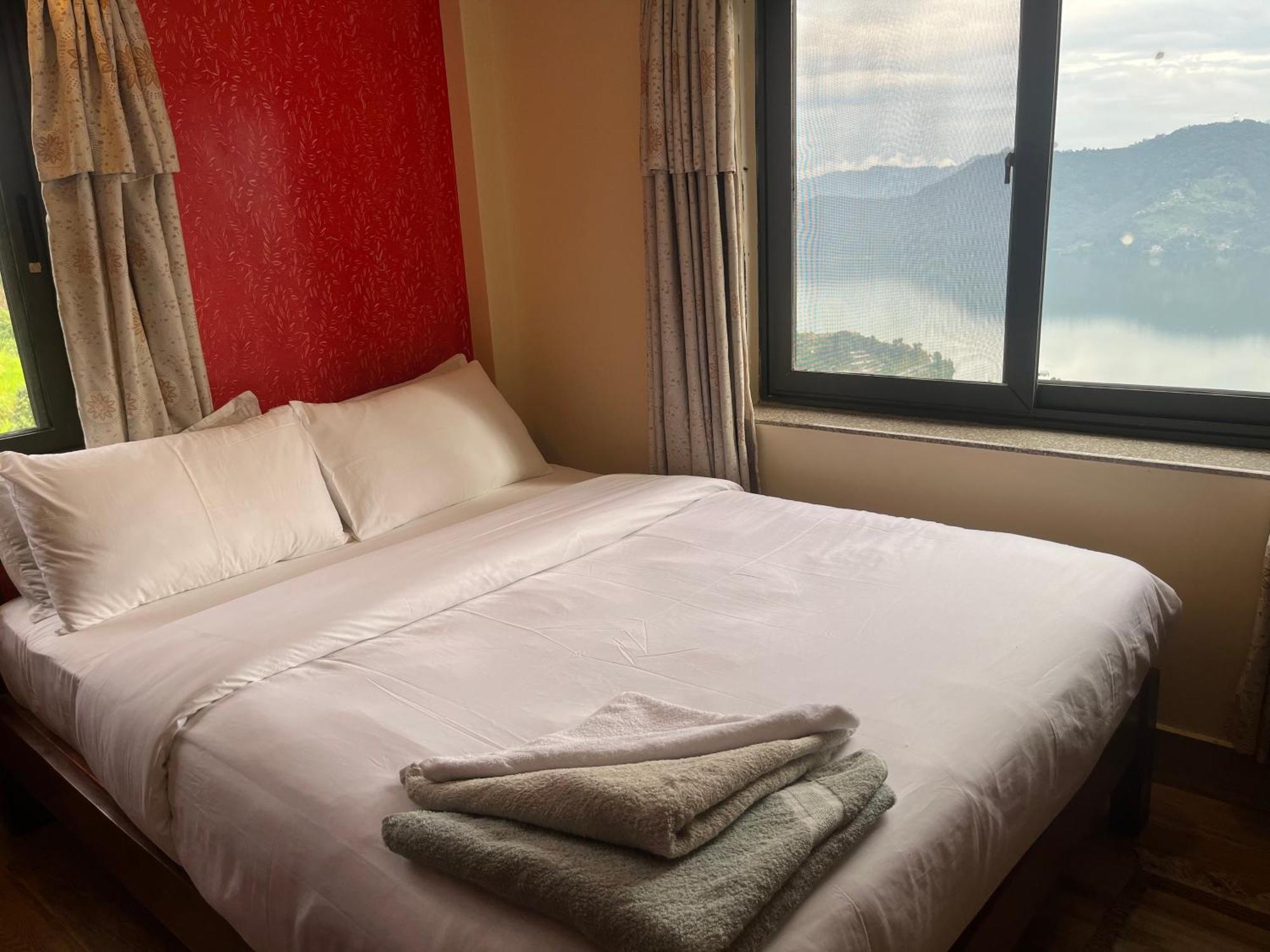 The North Face Inn'S Homestay Pokhara Luaran gambar